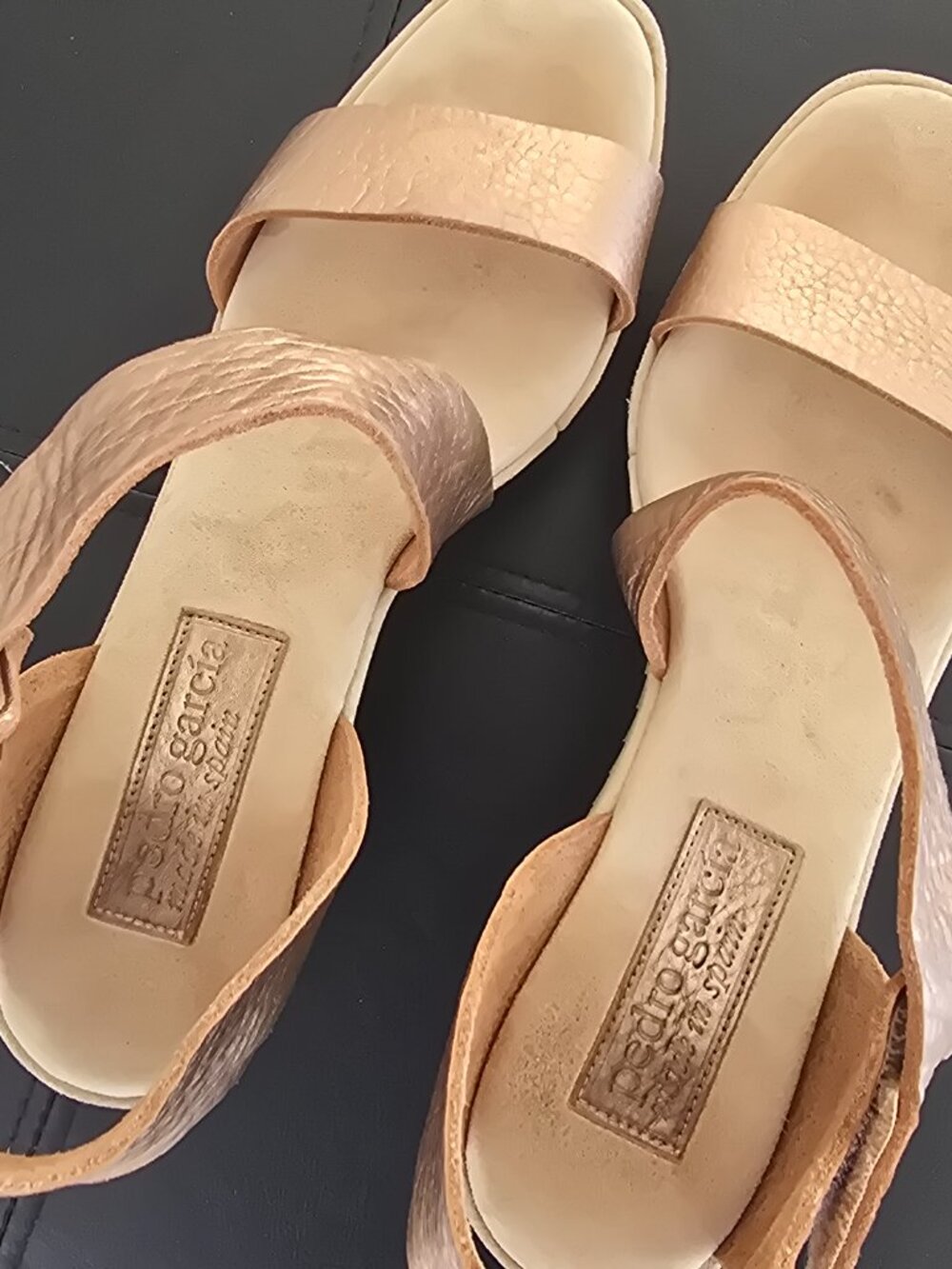 Pedro Garcia Fely Easy Gold / Bronze Metallic Wedge Sandals - Picture 5 of 11